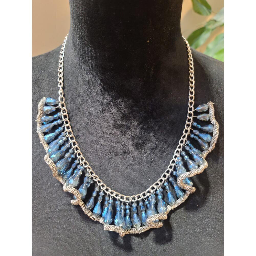 Women's Silver Tone Blue Faceted Crystal Bib Necklace Statement Fashion Jewelry - Picture 2 of 7